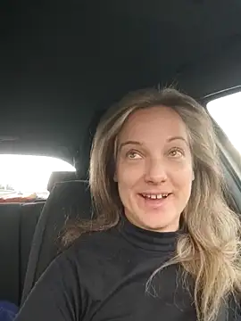 Snapshot of Dark_Angel_22 chatting on March 15, 7:03 am Dark Angel 22 online show from March 15, 7:03 am