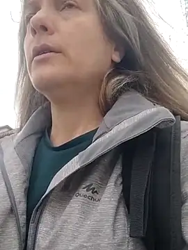 Snapshot of Dark_Angel_22 chatting on March 29, 9:09 am Dark Angel 22 online show from March 29, 9:09 am