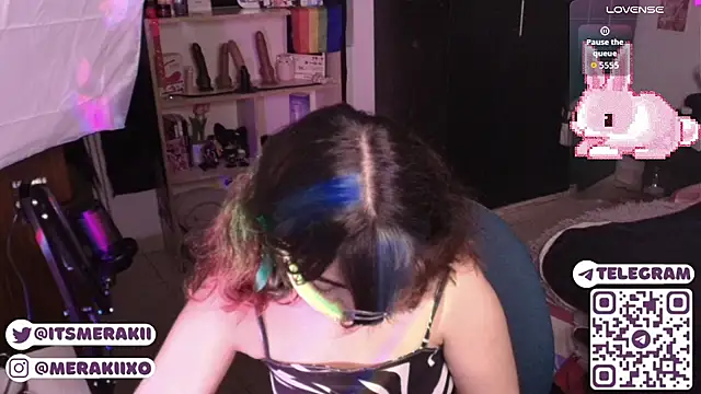 Snapshot of meraki_fraise chatting on June 11, 7:34 pm meraki fraise online show from June 11, 7:34 pm