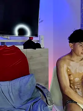 Twinkie-Alex18 online show from February 19, 12:25 am