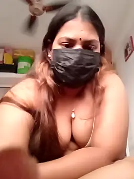 Hotmilfxox online show from December 28, 2:11 am