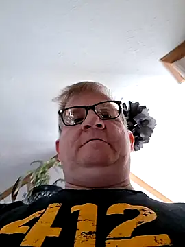 Snapshot of J83560Jason chatting on October 19, 4:51 pm J83560Jason online show from October 19, 4:51 pm