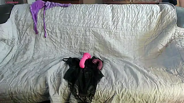 LauraMonolo online show from May 4, 5:58 am