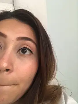 dulce santamaria online show from December 5, 9:06 pm