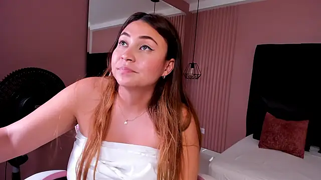 dulce santamaria online show from December 13, 10:13 pm