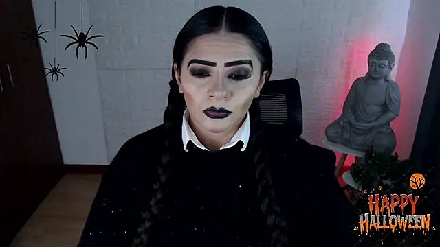 GODDESS EVANS online show from October 31, 5:58 pm