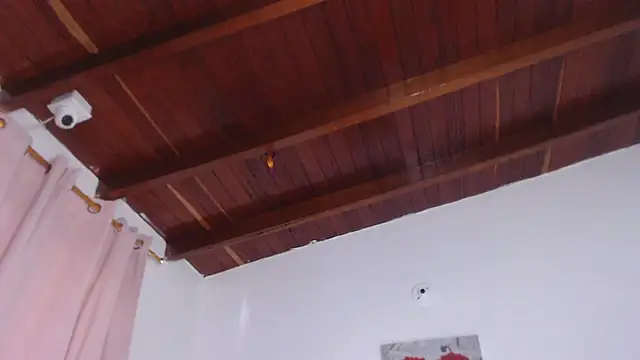 Amara Red online show from December 1, 1:05 pm