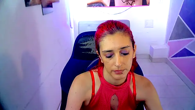 Snapshot of Ruby_Your_Milf chatting on January 29, 11:56 pm Ruby Your Milf online show from January 29, 11:56 pm