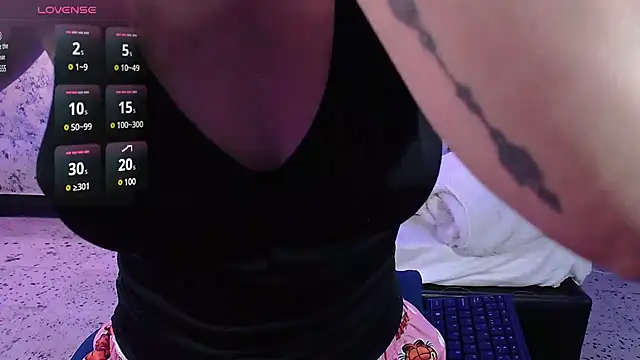 Zoee babygirl online show from March 4, 1:38 pm