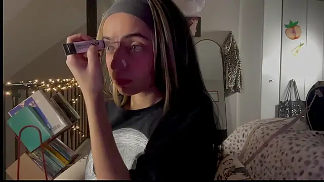 babybimbo online show from December 28, 10:55 pm