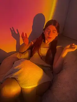 Snapshot of AnnyCherry_ chatting on January 8, 4:12 am AnnyCherry online show from January 8, 4:12 am