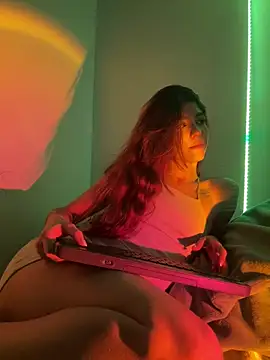 Snapshot of AnnyCherry_ chatting on January 22, 3:41 am AnnyCherry online show from January 22, 3:41 am