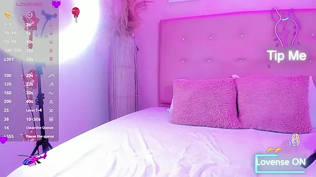 Snapshot of EIMY_BRIGHT chatting on September 9, 3:22 pm EIMY BRIGHT online show from September 9, 3:22 pm