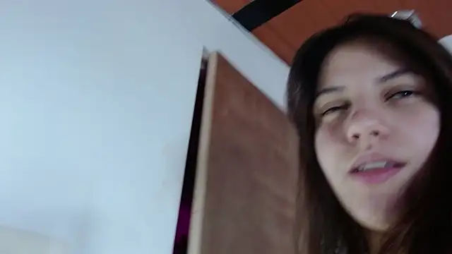 melody  bleir online show from November 9, 5:06 am