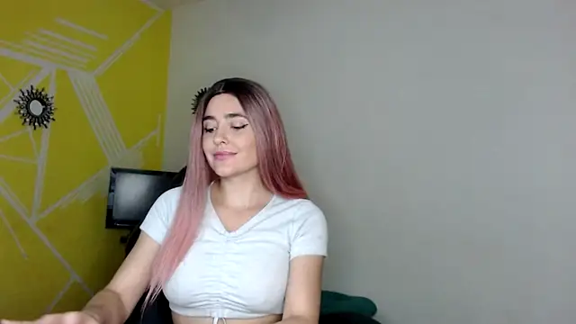 Snapshot of Nikolle_Rouss chatting on January 29, 5:09 am Nikolle Rouss online show from January 29, 5:09 am