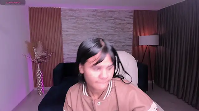 anniie smith online show from February 20, 3:14 am