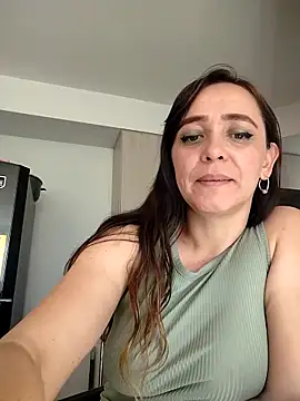 natalie cowens online show from February 15, 9:04 pm