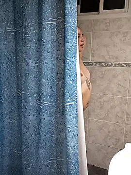 Snapshot of solangeyaelok1 chatting on January 22, 1:53 am solangeyaelok1 online show from January 22, 1:53 am