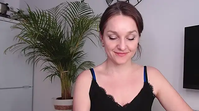 AliciaDesire online show from February 11, 10:37 am