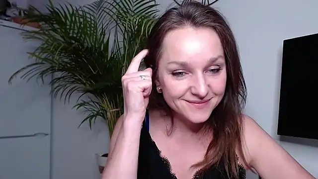 AliciaDesire online show from February 19, 6:21 pm