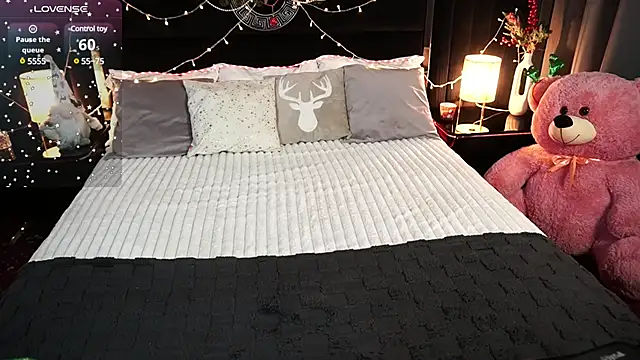 KitnissKiss online show from January 4, 11:27 pm