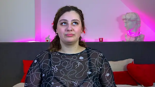 MaryMurray online show from February 22, 6:39 pm