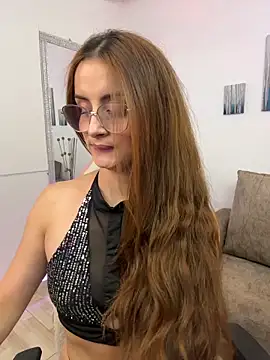 MiaaLoren online show from January 16, 5:06 pm