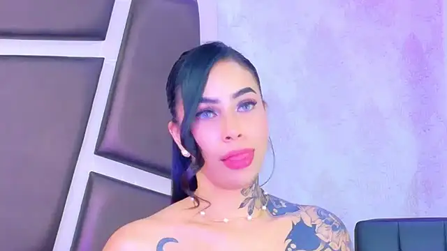 Snapshot of GiahDaniels chatting on May 13, 3:53 pm GiahDaniels online show from May 13, 3:53 pm