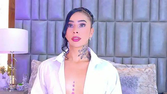 Snapshot of GiahDaniels chatting on June 20, 8:44 pm GiahDaniels online show from June 20, 8:44 pm