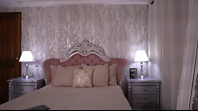 Snapshot of AngelineConnor chatting on June 30, 11:06 pm AngelineConnor online show from June 30, 11:06 pm