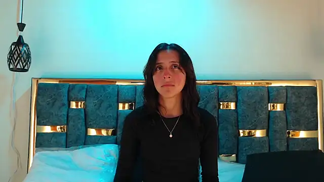 Snapshot of ling_ling24 chatting on October 8, 2:53 am ling ling24 online show from October 8, 2:53 am