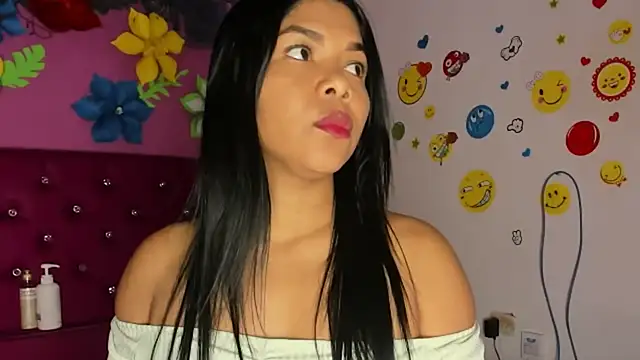 DIORA Latina online show from December 31, 3:55 am