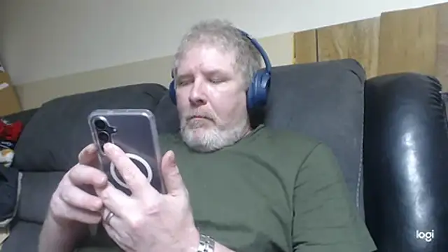 Snapshot of BrisonChase chatting on June 18, 9:14 am BrisonChase online show from June 18, 9:14 am