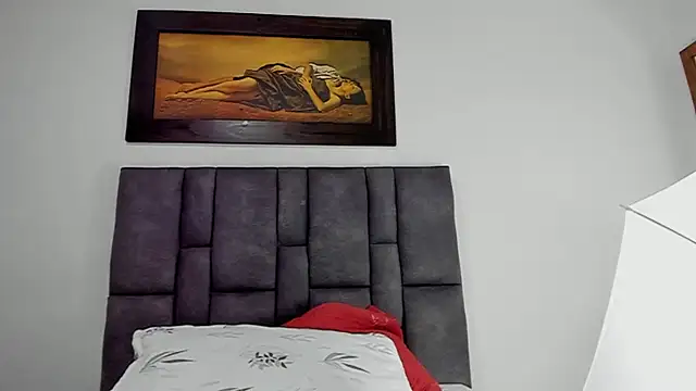 Vahiolet smith online show from January 14, 3:45 am