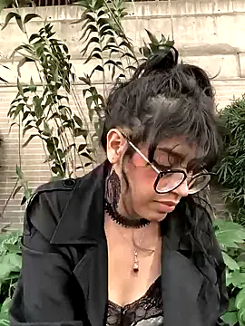 Snapshot of Fun_Everywhere chatting on January 1, 11:07 pm Fun Everywhere online show from January 1, 11:07 pm