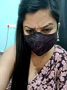 Snapshot of payal_sharma1 chatting on March 13, 1:07 pm payal sharma1 online show from March 13, 1:07 pm