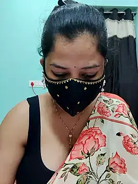 Snapshot of payal_sharma1 chatting on January 8, 5:21 am payal sharma1 online show from January 8, 5:21 am