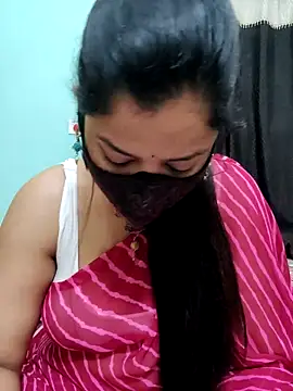 Snapshot of payal_sharma1 chatting on February 8, 5:55 am payal sharma1 online show from February 8, 5:55 am