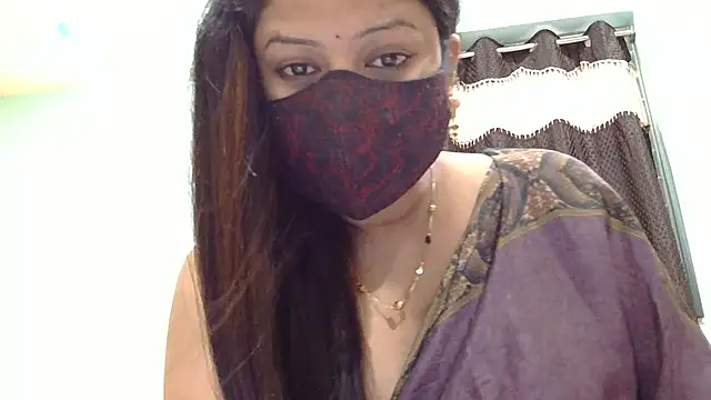 Snapshot of payal_sharma1 chatting on February 22, 8:13 am payal sharma1 online show from February 22, 8:13 am