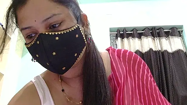Snapshot of payal_sharma1 chatting on May 11, 12:00 pm payal sharma1 online show from May 11, 12:00 pm