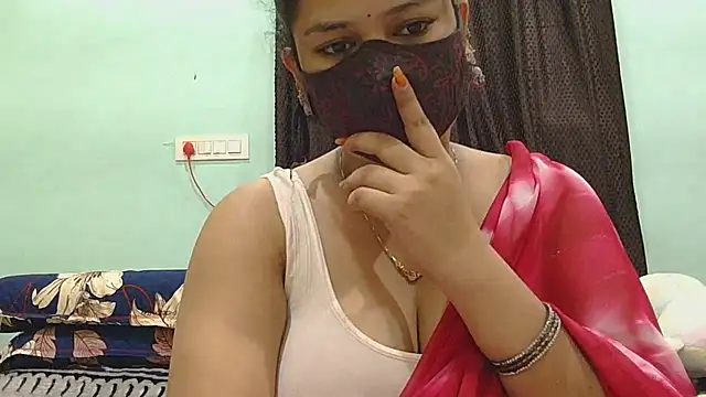 Snapshot of payal_sharma1 chatting on July 25, 6:11 am payal sharma1 online show from July 25, 6:11 am