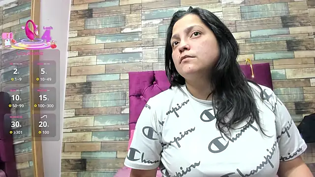 KataleyaStiward online show from December 2, 1:50 pm