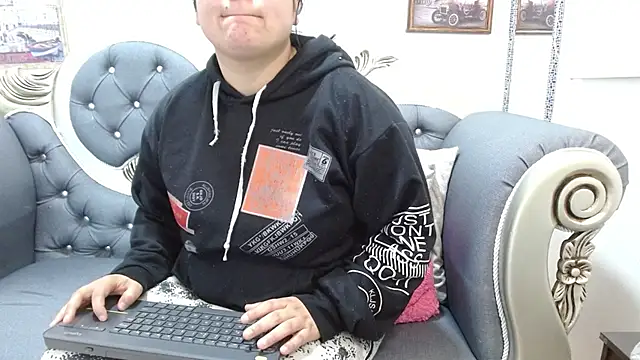 KataleyaStiward online show from May 12, 12:46 pm
