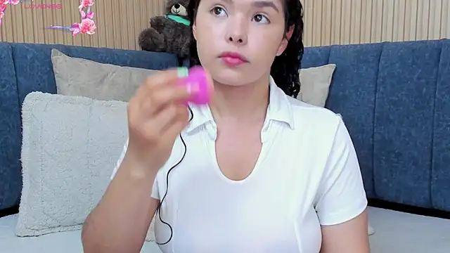 angeline teen online show from October 27, 12:31 pm