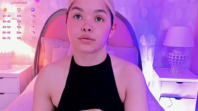 Snapshot of angeline_teen chatting on May 6, 12:10 pm angeline teen online show from May 6, 12:10 pm