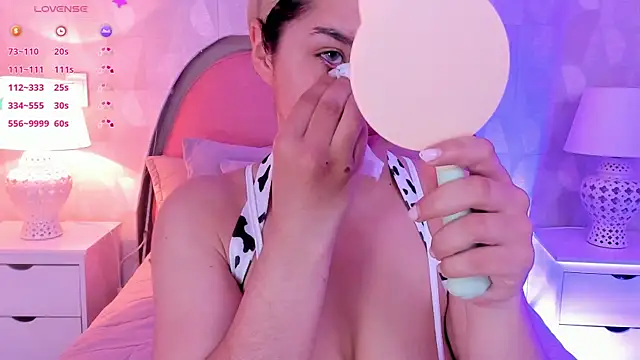 Snapshot of angeline_teen chatting on May 11, 12:22 pm angeline teen online show from May 11, 12:22 pm