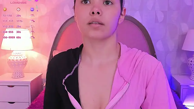 Snapshot of angeline_teen chatting on May 15, 12:23 pm angeline teen online show from May 15, 12:23 pm