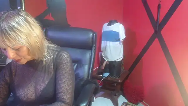 KLOE PIELL online show from November 17, 10:37 pm