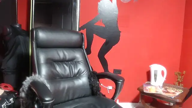 KLOE PIELL online show from December 22, 8:06 pm