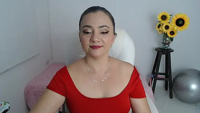 Ghada milf online show from November 29, 11:08 pm